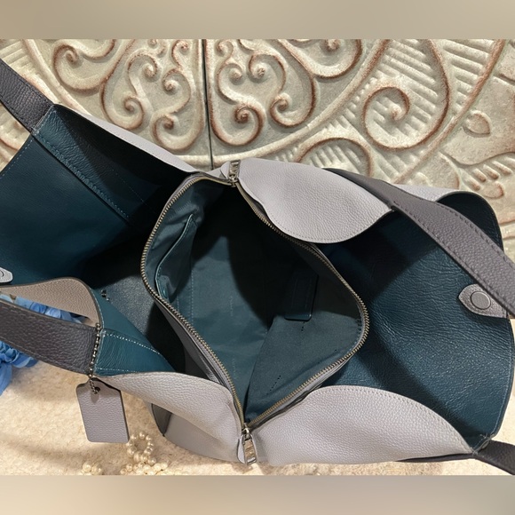 COACH Hadley Colorblock Hobo Shoulder bag 76088 VGC! Blues - Picture 8 of 12